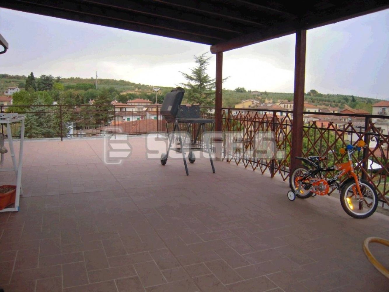 Ático de 3 dormitorios en Bucine, Italy No. 225156