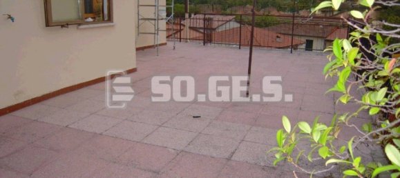 Ático de 3 dormitorios en Bucine, Italy No. 225156 10