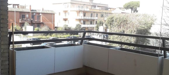 3 bedrooms Apartment in Rome, Italy No. 146837 5
