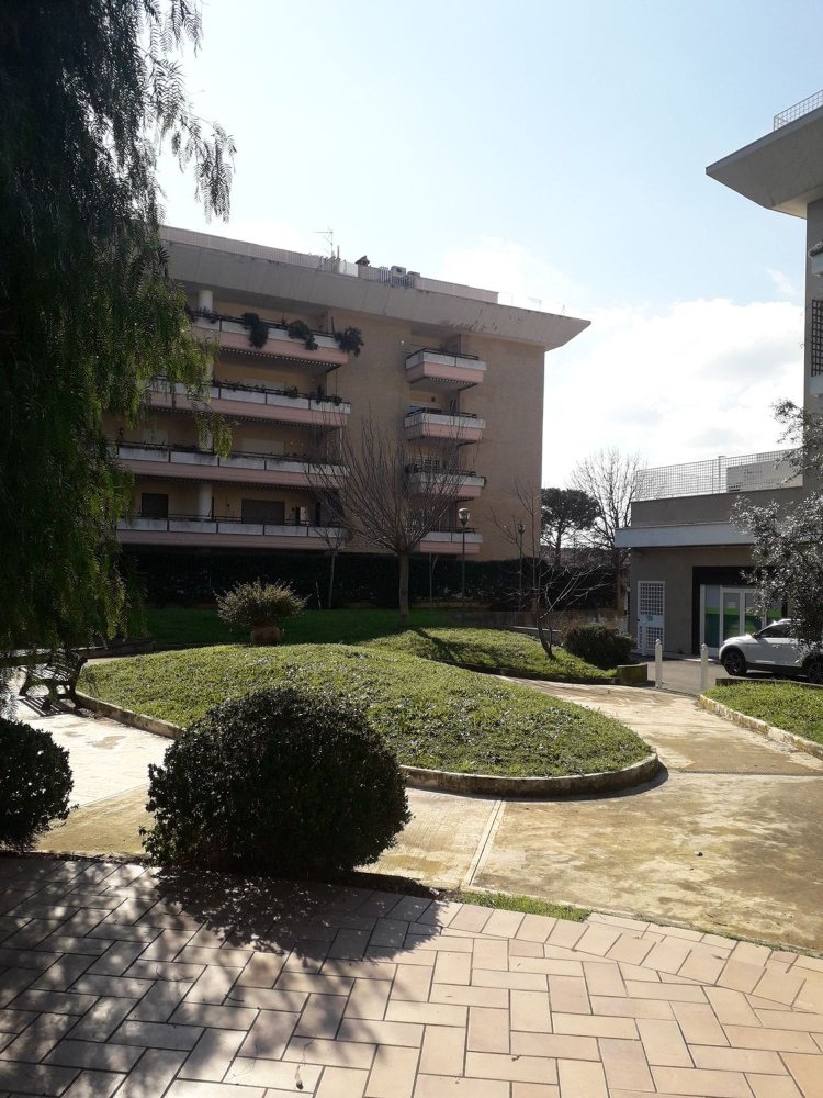 3 bedrooms Apartment in Rome, Italy No. 146837