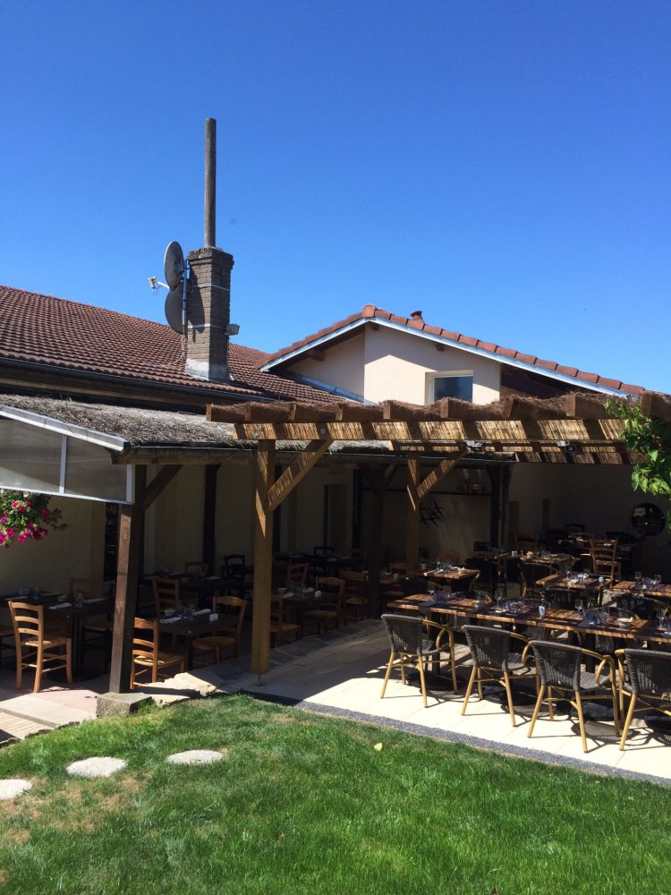 Casa de 4 dormitorios en They-sous-Montfort, France No. 90470