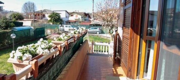 2 bedrooms House in Fino Mornasco, Italy No. 62255 45