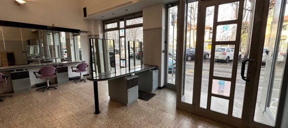 1-salle Propriété commerciale à Turin, Italy No. 62776 2