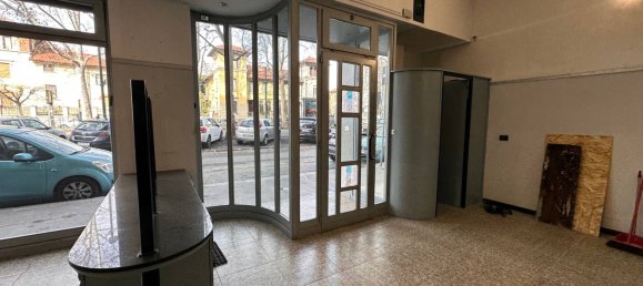 1-salle Propriété commerciale à Turin, Italy No. 62776 3