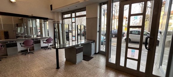 1-salle Propriété commerciale à Turin, Italy No. 62776 7