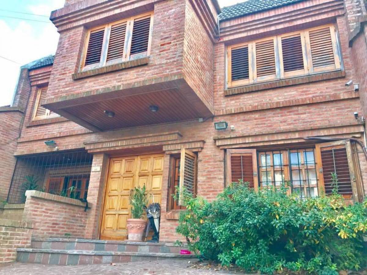 4 bedrooms House in San Isidro, Argentina No. 61895