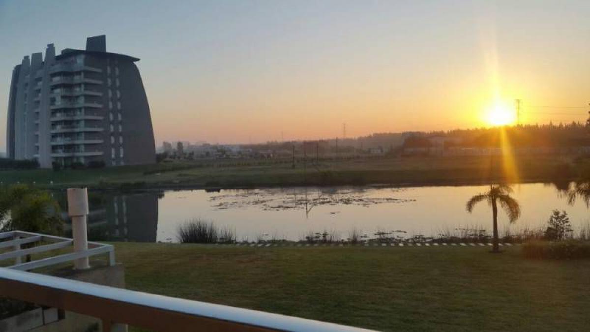 Studio in Tigre, Argentina No. 3177