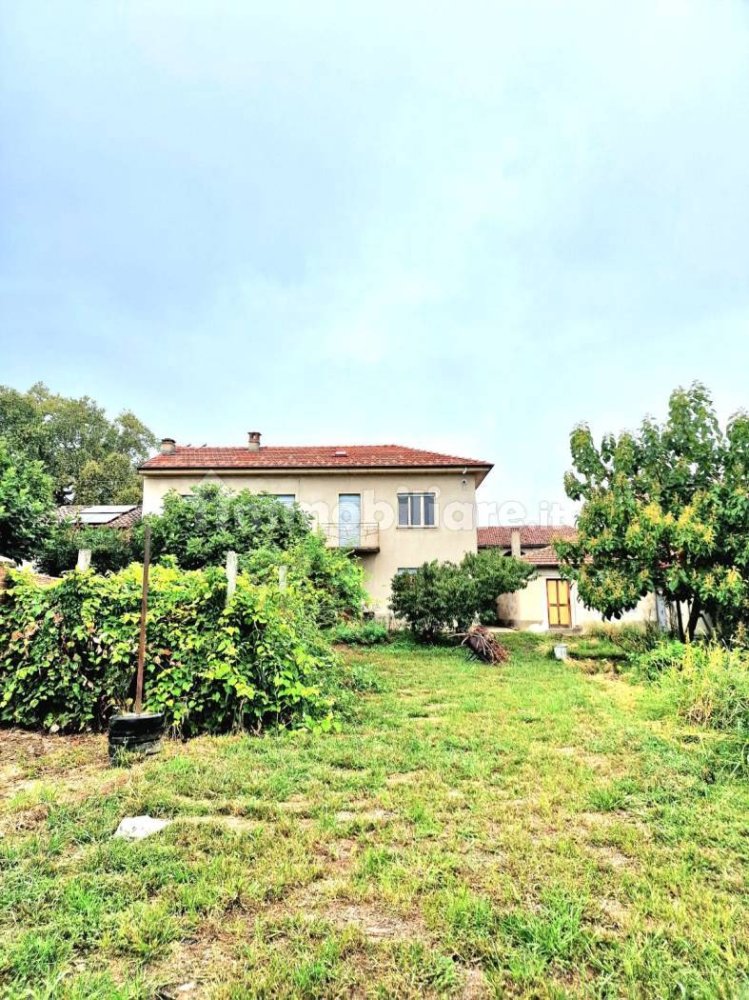 3 bedrooms Villa in Villanova Monferrato, Italy No. 334011