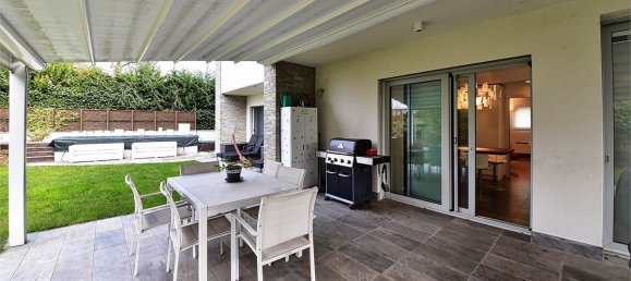 3 bedrooms Apartment in Capiago Intimiano, Italy No. 326700 4