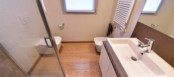 3 bedrooms Apartment in Capiago Intimiano, Italy No. 326700 25