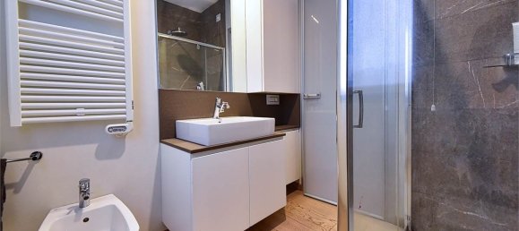 3 bedrooms Apartment in Capiago Intimiano, Italy No. 326700 27