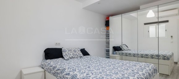 Apartamento de 4 dormitorios en Madrid, Spain No. 171569 14