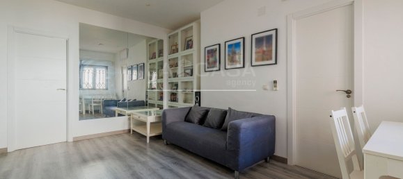 Apartamento de 4 dormitorios en Madrid, Spain No. 171569 3