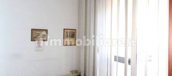 Propiedad comercial de 4 habitaciónes en Legnano, Italy No. 74595 9