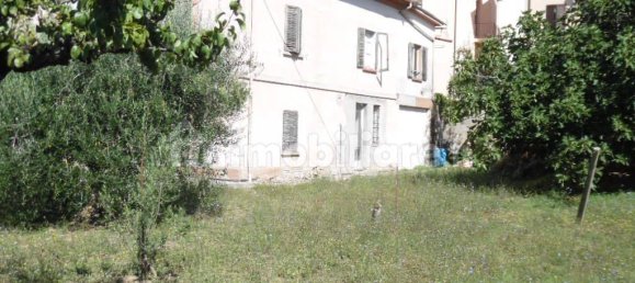 Villa de 6 dormitorios en Montelabbate, Italy No. 290276 2