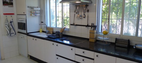 Villa de 5 dormitorios en Marbella, Spain No. 96111 9