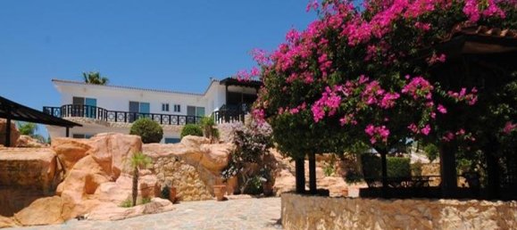 Вилла с 4 спальнями в Пафос, Кипр № 10536 7