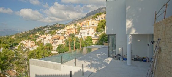 5 bedrooms Villa in Altea, Spain No. 12855 12