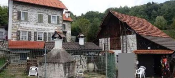 10 rooms House in Alpago, Italy No. 290369 2