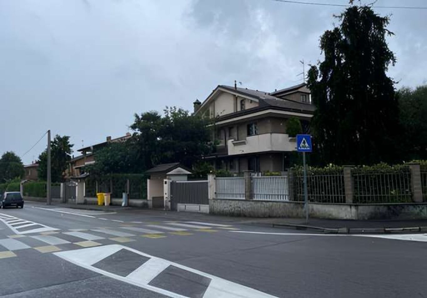 4 bedrooms Apartment in Paderno Dugnano, Italy No. 382299