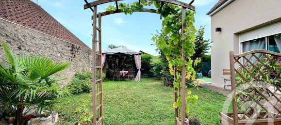 3 Schlafzimmer Stadthaus in Blois, France, Nr. 240218 2