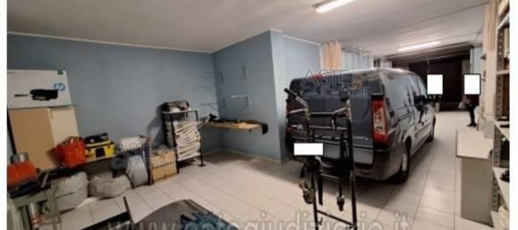 Garaje en Jesi, Italy 86 m² No. 327886 5