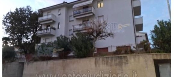 Garaje en Jesi, Italy 86 m² No. 327886 8