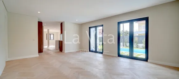 Casa T4 em Cascais, Portugal N.º 121701 2