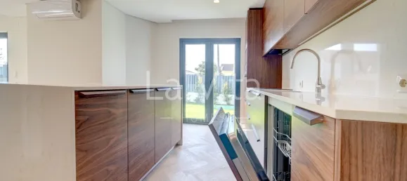 Casa T4 em Cascais, Portugal N.º 121701 11