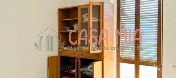 7 rooms House in Piozzano, Italy No. 66425 9