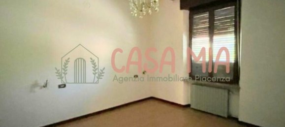 7 rooms House in Piozzano, Italy No. 66425 8