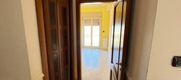 Apartamento de 4 habitaciónes en Syracuse, Italy No. 242070 8