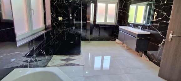 3 bedrooms House in Denain, France No. 224977 5