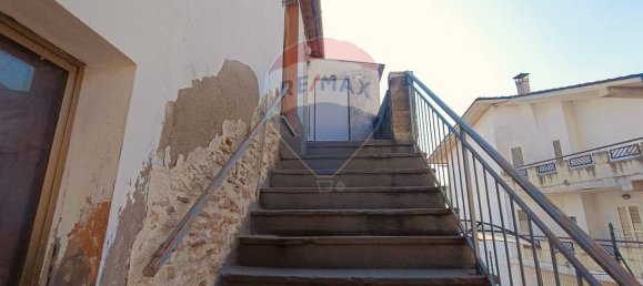 Дом с 5 комнатами в Кастель Френтано, Италия № 273085 9