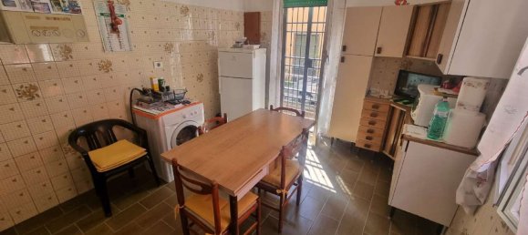 3 bedrooms Apartment in Bologna, Italy No. 337795 7