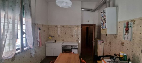 3 bedrooms Apartment in Bologna, Italy No. 337795 6