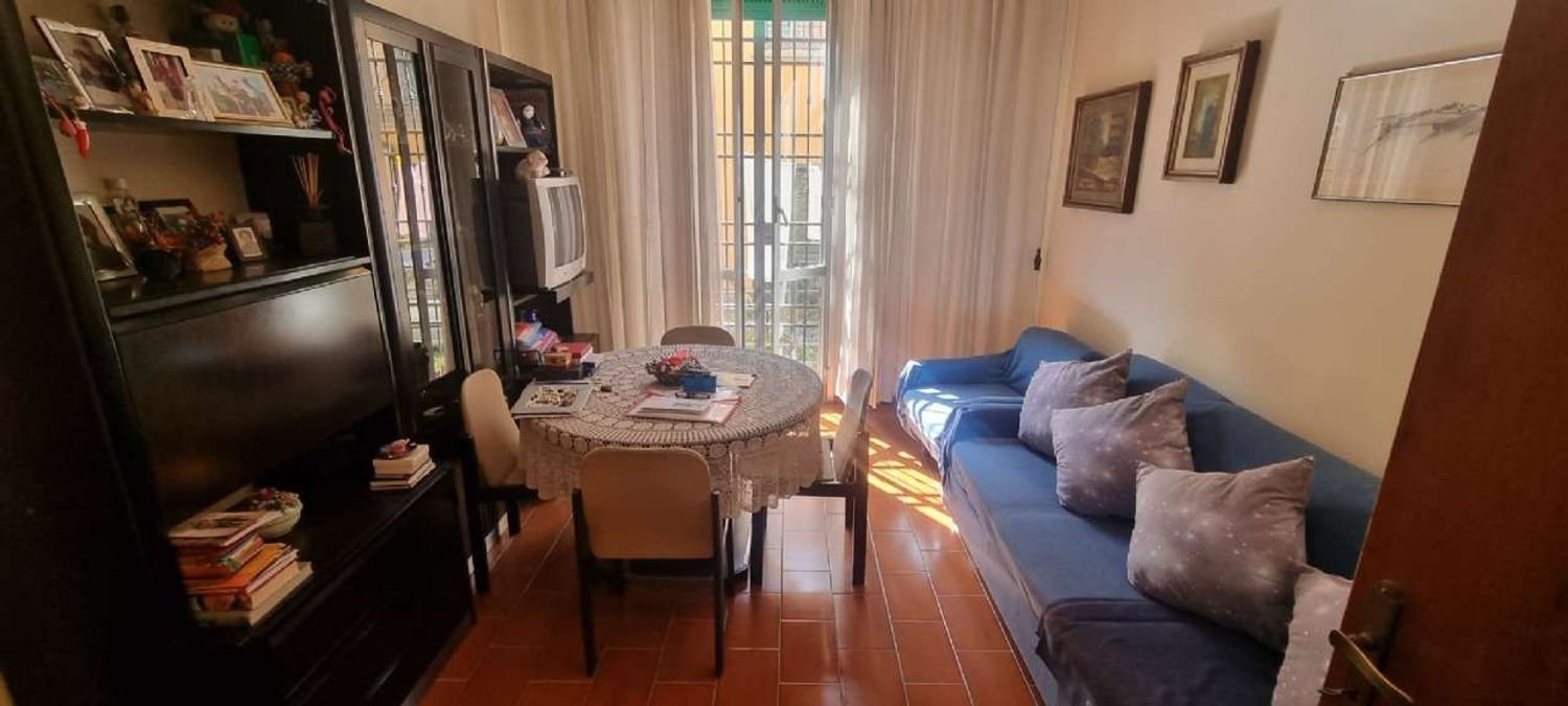 3 bedrooms Apartment in Bologna, Italy No. 337795