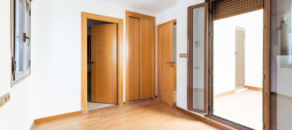 4 Schlafzimmer Haus in Jun, Spain, Nr. 171325 16