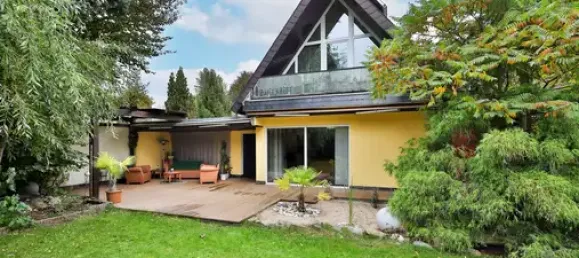 8 rooms House in Nuremberg, Germany No. 196427 3