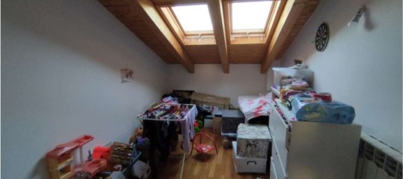 3 rooms Apartment in Giussano, Italy No. 182389 4