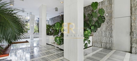 Studio in Paris, France No. 163124 17