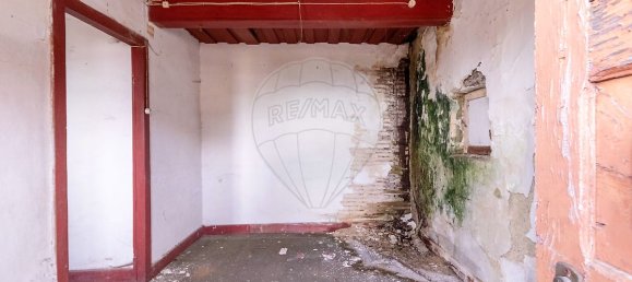 5 bedrooms House in Penafiel, Portugal No. 20634 15