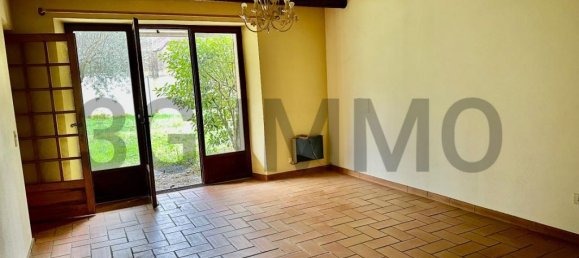 4 bedrooms House in Uzes, France No. 199094 9