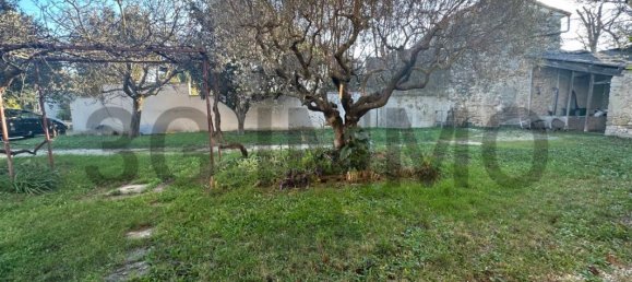 4 bedrooms House in Uzes, France No. 199094 4