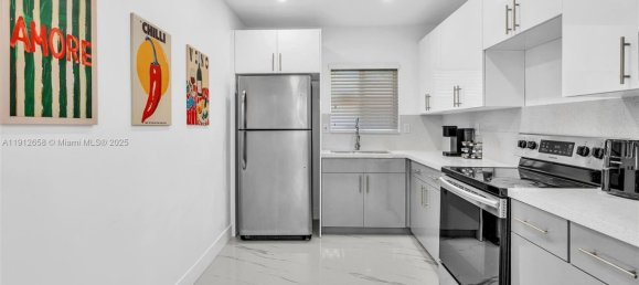 4 dormitorios villa en venta en Miami, Miami-Dade, Florida, USA № 615954 20