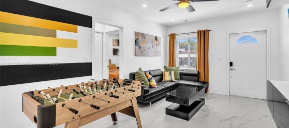 4 dormitorios villa en venta en Miami, Miami-Dade, Florida, USA № 615954 6