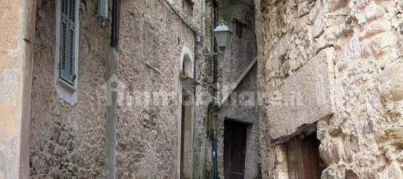 Apartamento de 2 dormitorios en Pigna, Italy No. 353297 3