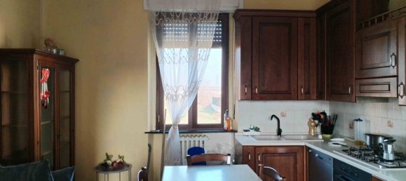 3 Schlafzimmer Wohnung in Magenta, Italy, Nr. 276260 4