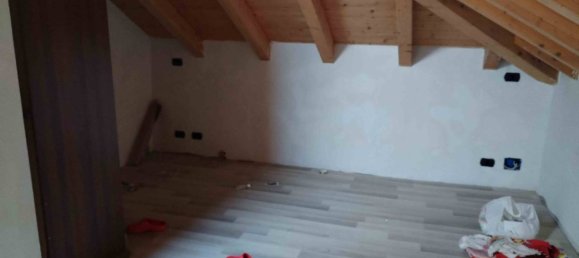 3 Schlafzimmer Wohnung in Magenta, Italy, Nr. 276260 11