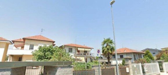 3 Schlafzimmer Wohnung in Magenta, Italy, Nr. 276260 15